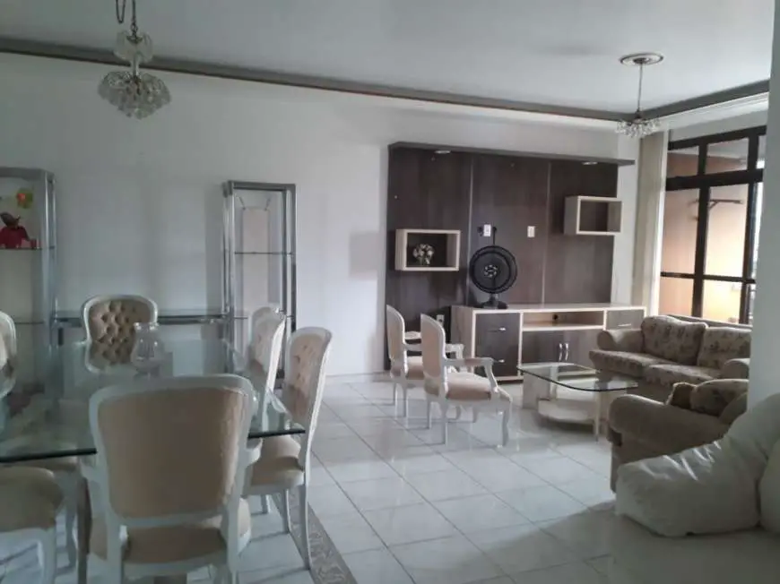 Apartamento com 3 Quartos para Alugar, 145 m² por R$ 2.800/Mês Conjunto Jardim Itália, 654 - Parque Dez de Novembro, Manaus - AM
