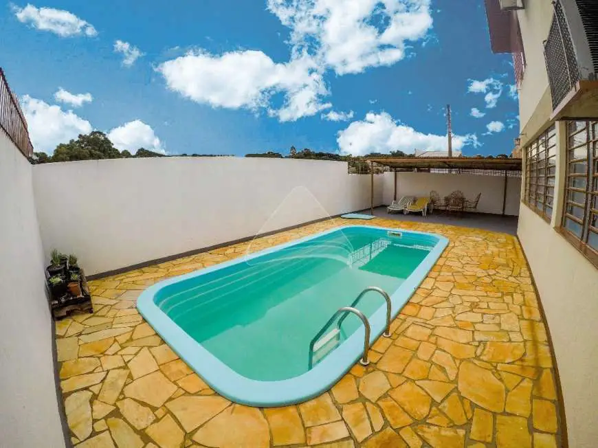 Casa com 4 Quartos à Venda, 261 m² por R$ 780.000 São Luiz Gonzaga, Passo Fundo - RS