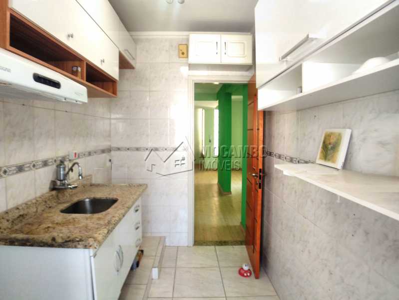 Apartamento com 2 Quartos para Alugar por R$ 1.300/Mês Rua Francisco Glicério - Centro, Itatiba - SP