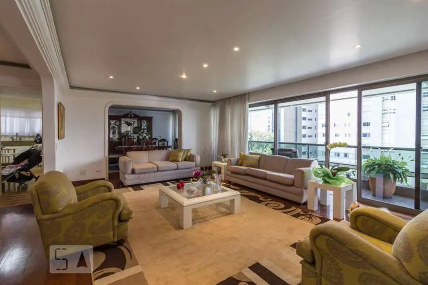 Apartamento com 5 Quartos para Alugar, 386 m² por R$ 5.000/Mês Rua Voluntários da Pátria, 2857 - Santana, São Paulo - SP