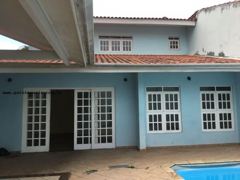 Casa para Alugar por R$ 2.300/Mês Jordanésia, Cajamar - SP
