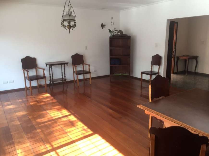 Casa com 3 Quartos para Alugar, 357 m² por R$ 4.500/Mês Rua Racine - Alto da Lapa, São Paulo - SP