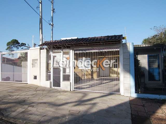 Casa com 3 Quartos para Alugar, 250 m² por R$ 2.600/Mês Rua Felizardo de Farias, 185 - Medianeira, Porto Alegre - RS