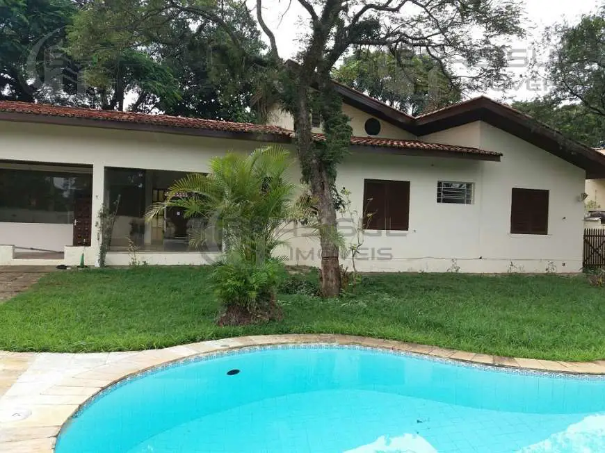 Casa com 3 Quartos para Alugar, 400 m² por R$ 3.700/Mês Interlagos, São Paulo - SP