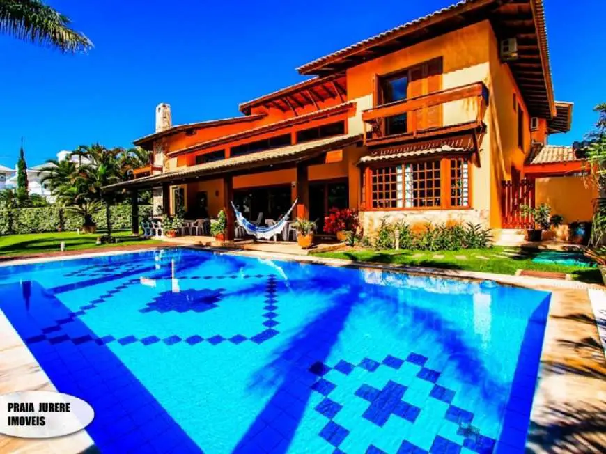 Casa com 5 Quartos para Alugar por R$ 5.000/Dia Rua das Trutas - Jurerê Internacional, Florianópolis - SC
