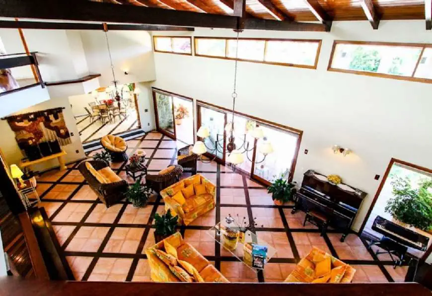 Casa com 5 Quartos para Alugar por R$ 5.000/Dia Rua das Trutas - Jurerê Internacional, Florianópolis - SC