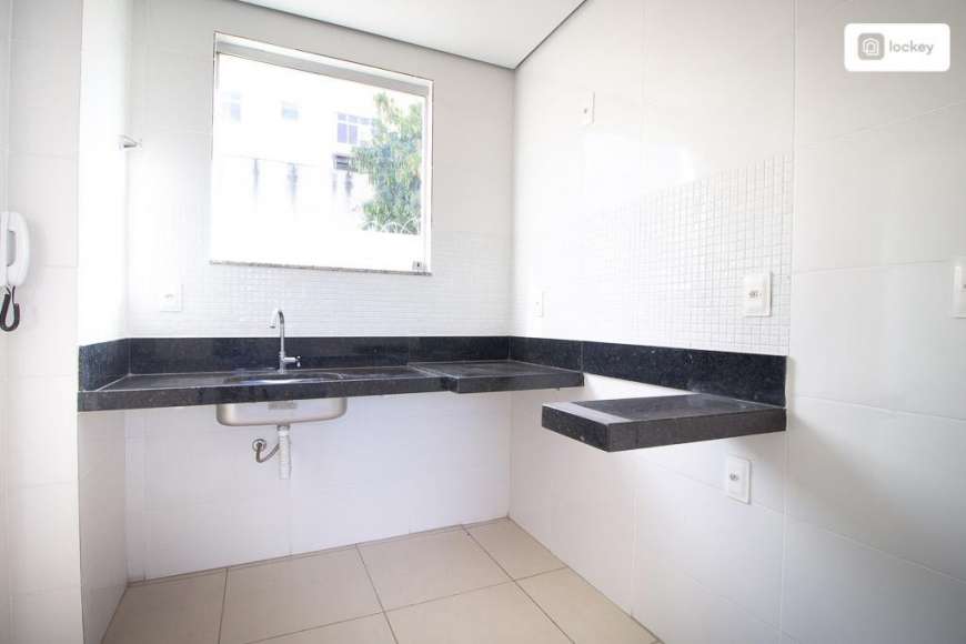 Apartamento com 3 Quartos para Alugar, 55 m² por R$ 1.200/Mês Rua Laura Brito Farias, 599 - Heliópolis, Belo Horizonte - MG