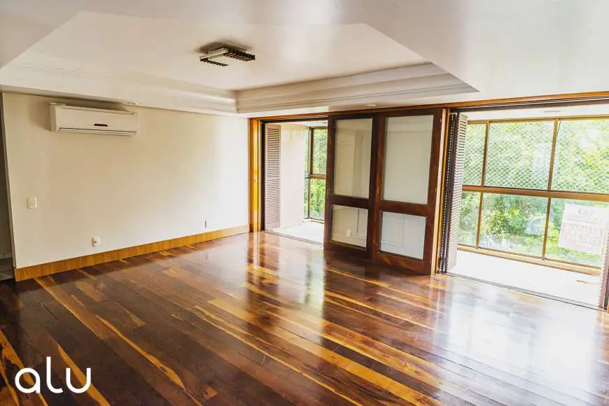 Apartamento com 4 Quartos para Alugar, 160 m² por R$ 3.150/Mês Avenida Bagé - Petrópolis, Porto Alegre - RS