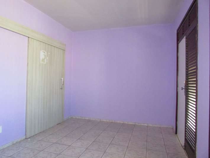 Casa com 4 Quartos para Alugar por R$ 2.200/Mês Rua Xavier de Oliveira, 322 - Amadeu Furtado, Fortaleza - CE