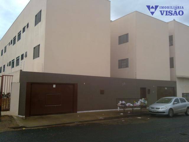 Apartamento com 3 Quartos para Alugar, 55 m² por R$ 750/Mês Parque das Americas, Uberaba - MG