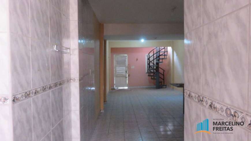 Casa com 3 Quartos para Alugar, 90 m² por R$ 809/Mês Rua Edgar Falcão, 384 - Presidente Kennedy, Fortaleza - CE
