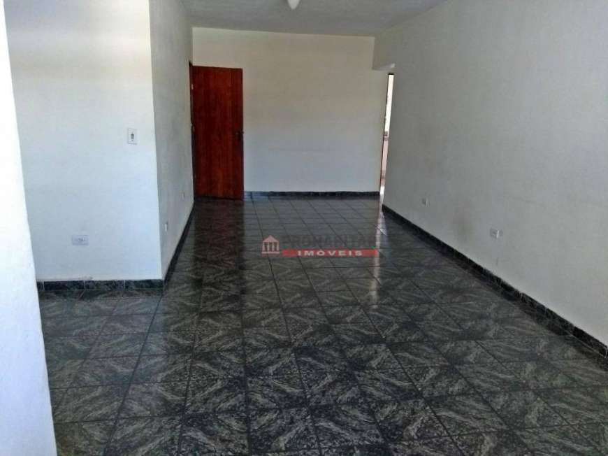 Sobrado com 3 Quartos para Alugar, 80 m² por R$ 1.500/Mês Rua Alberto Arvani - Cidade Dutra, São Paulo - SP
