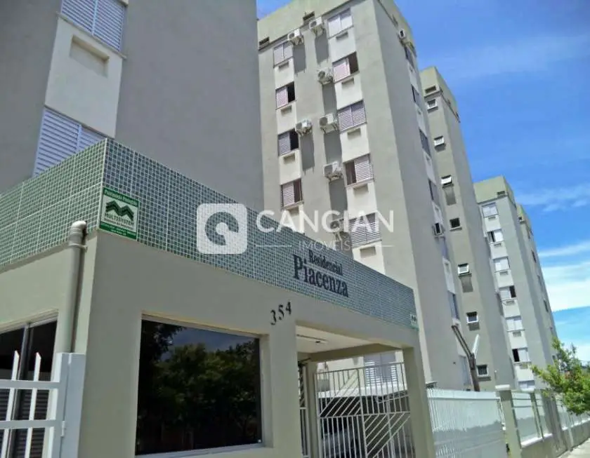 Apartamento com 3 Quartos à Venda, 64 m² por R$ 210.000 Avenida Jornalista Maurício Sirotski Sobrinho, 354 - Patronato, Santa Maria - RS