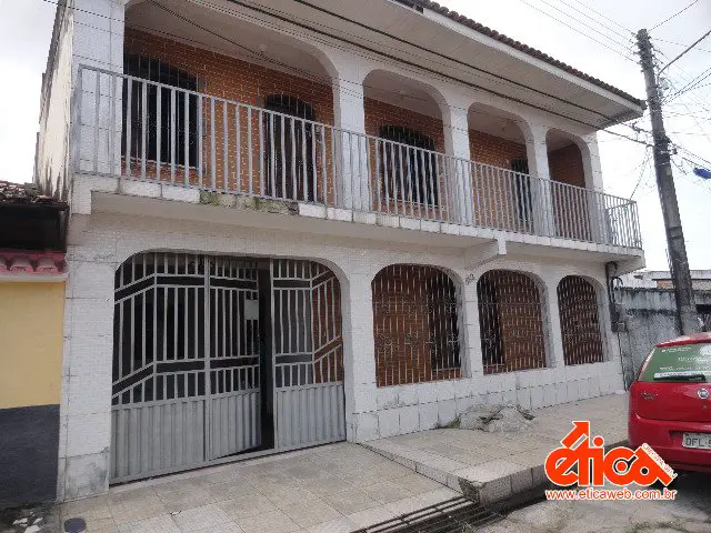 Casa com 6 Quartos à Venda, 400 m² por R$ 600.000 Travessa We Vinte e Cinco, 231 - Coqueiro, Ananindeua - PA