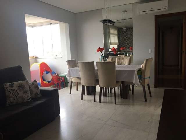 Apartamento com 4 Quartos à Venda, 176 m² por R$ 620.000 Rua Genoveva de Souza, 1241 - Sagrada Família, Belo Horizonte - MG
