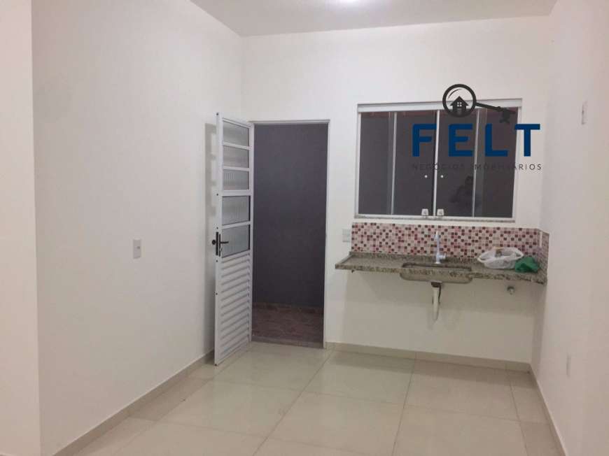 Casa com 3 Quartos para Alugar, 92 m² por R$ 1.600/Mês Jordanésia, Cajamar - SP