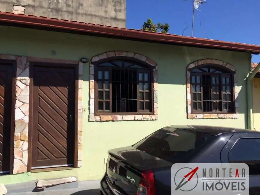 Casa com 2 Quartos à Venda, 90 m² por R$ 214.000 Rua Diva - Rio Branco, Belo Horizonte - MG