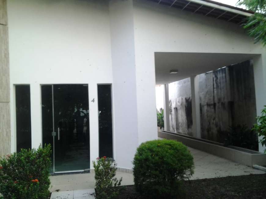 Casa com 3 Quartos à Venda, 500 m² por R$ 1.230.000 Chapada, Manaus - AM