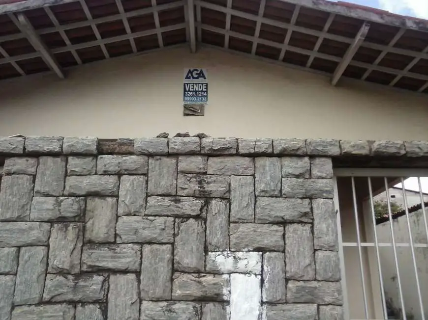 Casa com 3 Quartos à Venda, 140 m² por R$ 420.000 Tabapuã, Caucaia - CE