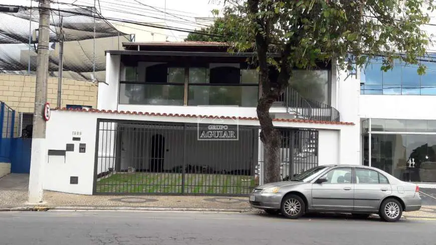 Casa com 3 Quartos para Alugar, 250 m² por R$ 6.000/Mês Jardim Ribeiro, Valinhos - SP