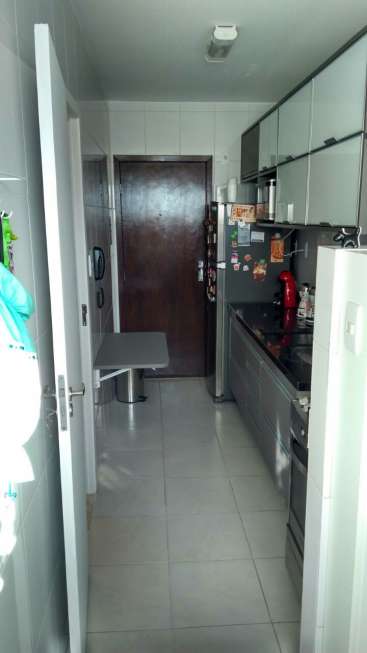 Apartamento com 3 Quartos para Alugar, 110 m² por R$ 2.000/Mês Rua Jardim Alto do Itaigara - Itaigara, Salvador - BA