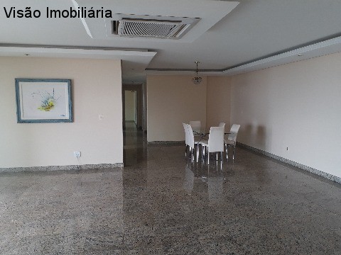 Apartamento com 5 Quartos para Alugar, 258 m² por R$ 6.600/Mês Ponta Negra, Manaus - AM