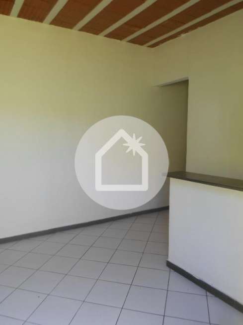 Casa com 1 Quarto para Alugar, 45 m² por R$ 550/Mês Rua José Américo de Almeida - Camargos, Belo Horizonte - MG