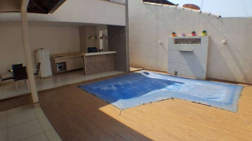 Casa com 3 Quartos à Venda, 250 m² por R$ 780.000 Quadra 405 Sul Alameda 16 - Plano Diretor Sul, Palmas - TO