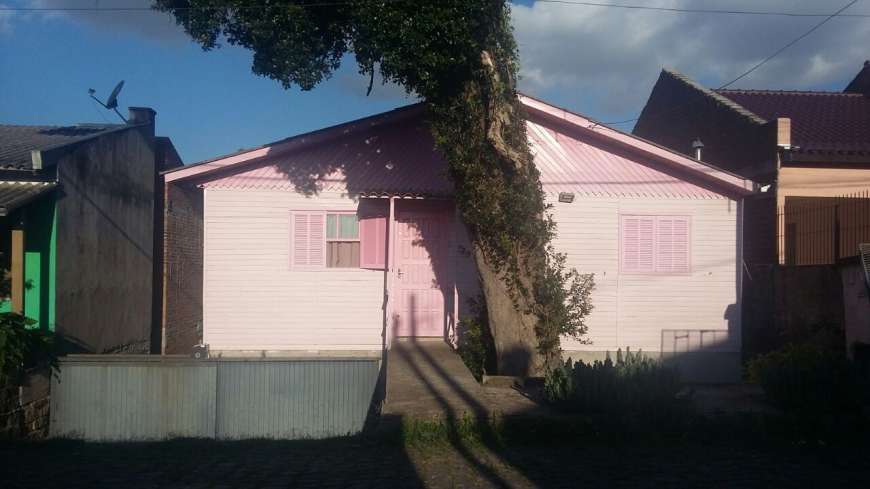 Casa com 3 Quartos à Venda, 150 m² por R$ 320.000 Cidade Nova, Caxias do Sul - RS