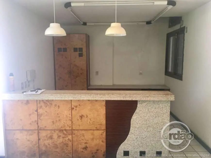 Casa com 6 Quartos à Venda por R$ 400.000 Rua Tuiuti, 848 - Petrópolis, Natal - RN