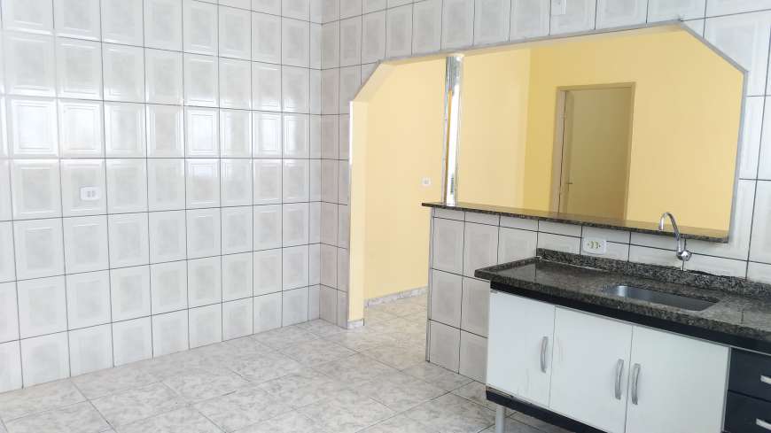 Casa com 2 Quartos para Alugar, 80 m² por R$ 950/Mês Rua Novo Horizonte, 10 - Vila Dirce, Carapicuíba - SP