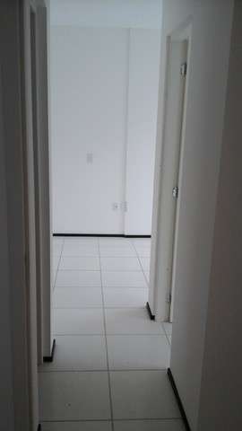 Apartamento com 2 Quartos para Alugar, 53 m² por R$ 600/Mês Rua Bandeira de Melo, 545 - Dias Macedo, Fortaleza - CE