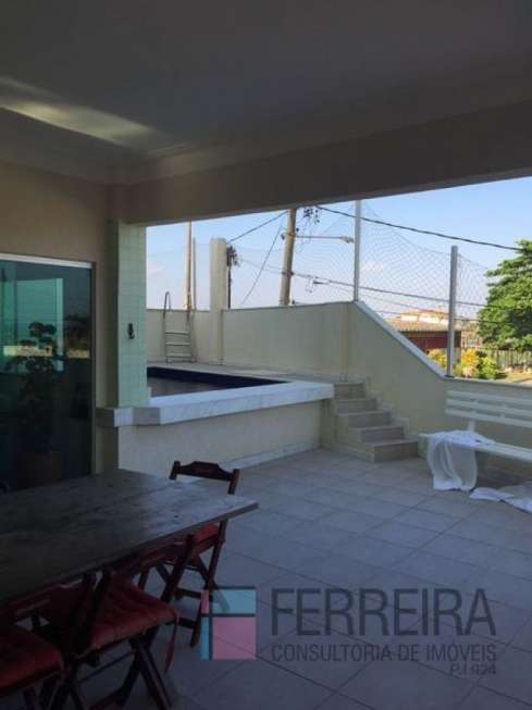 Casa com 4 Quartos para Alugar, 800 m² por R$ 20.000/Mês Piatã, Salvador - BA