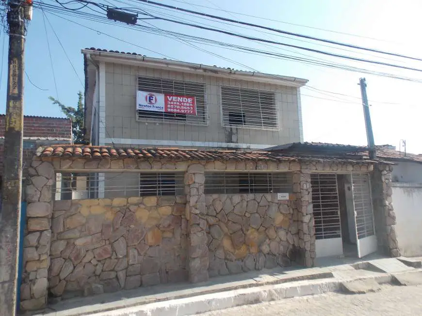 Casa com 5 Quartos à Venda, 150 m² por R$ 260.000 Rua Rio Guaporé, 81 - Cohab, Recife - PE