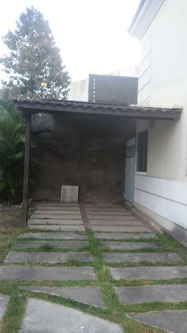 Sobrado com 3 Quartos para Alugar, 90 m² por R$ 1.300/Mês Rua Edésio Silva, 1273 - Jardim Paulistano, Campina Grande - PB