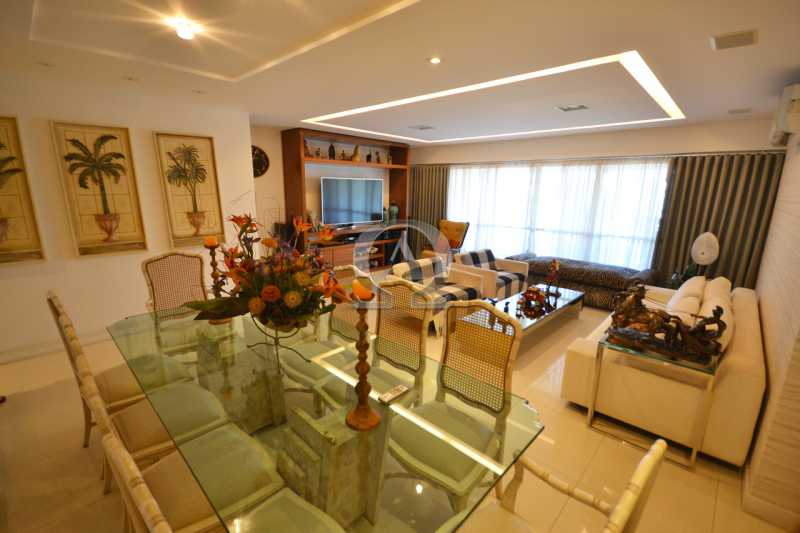 Apartamento com 4 Quartos à Venda, 233 m² por R$ 2.750.000 Barra da Tijuca, Rio de Janeiro - RJ