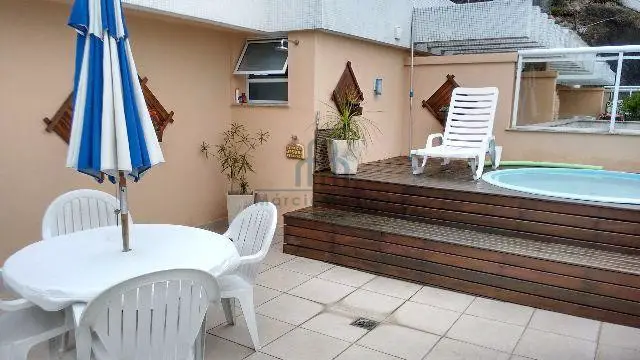 Cobertura com 4 Quartos à Venda, 196 m² por R$ 1.150.000 Itacoatiara, Niterói - RJ