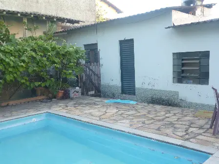 Casa com 4 Quartos à Venda, 226 m² por R$ 750.000 Rua Irmã Eufêmia, 281 - Santa Rosa, Belo Horizonte - MG