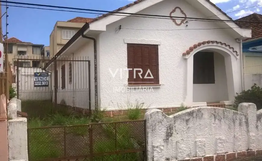 Casa com 3 Quartos à Venda por R$ 350.000 Medianeira, Porto Alegre - RS