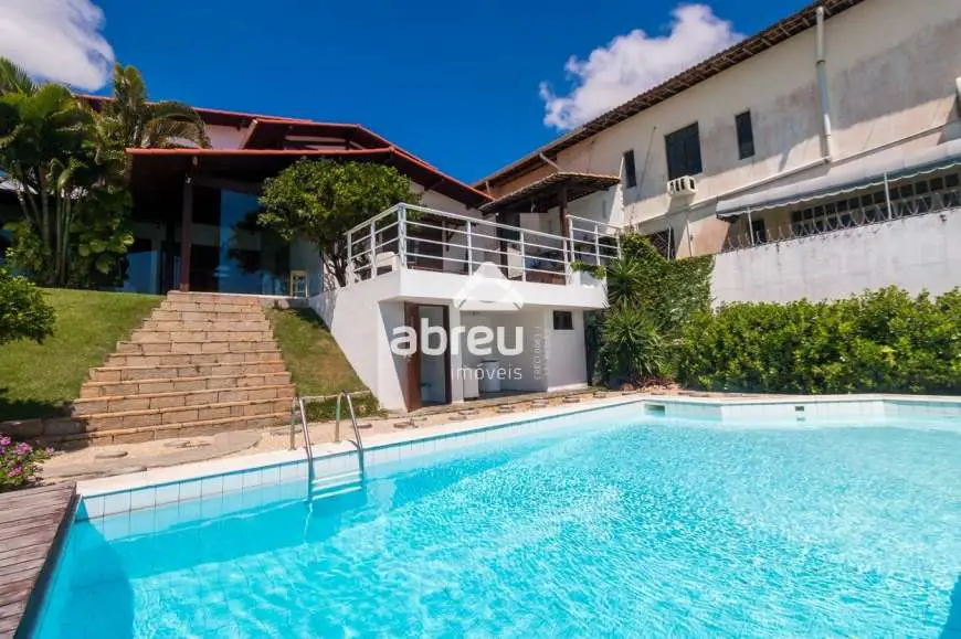 Casa com 3 Quartos à Venda, 320 m² por R$ 1.800.000 Rua Hélio Galvão, 105 - Ponta Negra, Natal - RN