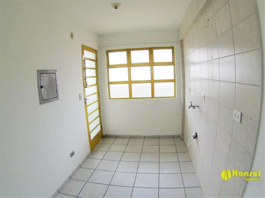 Kitnet com 1 Quarto para Alugar, 44 m² por R$ 440/Mês Rua Izaac Ferreira da Cruz, 4765 - Sitio Cercado, Curitiba - PR