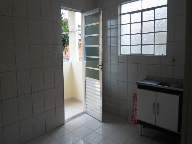 Casa com 2 Quartos para Alugar, 70 m² por R$ 1.200/Mês São Pedro, Osasco - SP