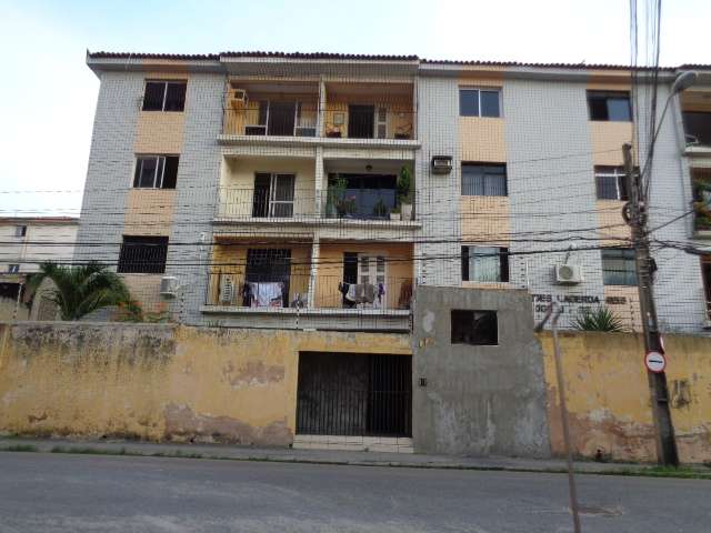 Apartamento com 2 Quartos para Alugar por R$ 750/Mês Rua Rocha Lima, 132 - Centro, Fortaleza - CE