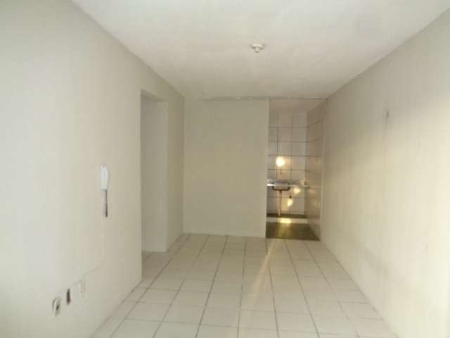 Apartamento com 2 Quartos para Alugar por R$ 750/Mês Rua Rocha Lima, 132 - Centro, Fortaleza - CE