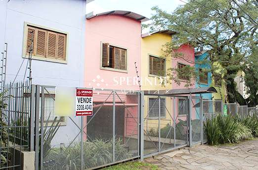 Casa de Condomínio com 2 Quartos para Alugar, 81 m² por R$ 2.000/Mês Rua Ângelo Crivellaro, 105 - Jardim do Salso, Porto Alegre - RS