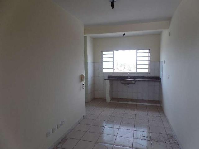 Apartamento com 1 Quarto para Alugar, 45 m² por R$ 500/Mês Avenida Araxá - Jardim Ana Lúcia, Goiânia - GO