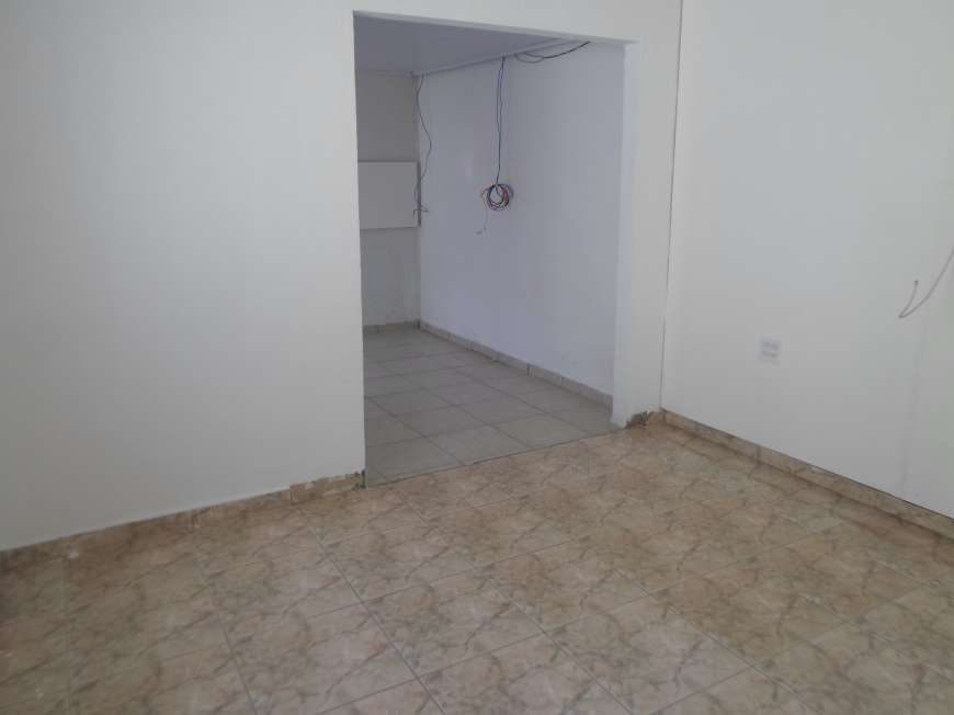 Casa com 3 Quartos para Alugar, 150 m² por R$ 2.000/Mês Rua Maricá, 561 - Jardim Satélite, São José dos Campos - SP