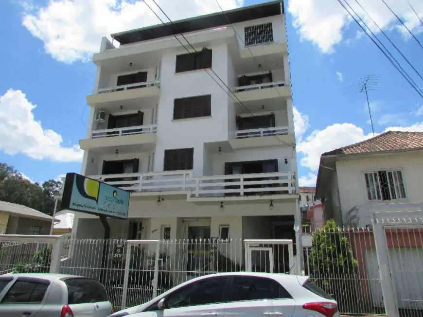 Apartamento com 4 Quartos para Alugar, 320 m² por R$ 3.500/Mês Rio Branco, Caxias do Sul - RS