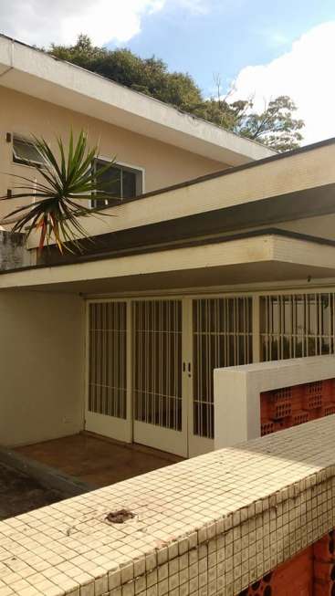 Casa com 4 Quartos para Alugar, 245 m² por R$ 7.000/Mês Rua Gonçalo Pedrosa - Vila Monumento, São Paulo - SP