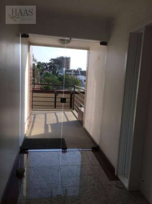 Apartamento com 1 Quarto para Alugar, 65 m² por R$ 650/Mês Avenida Senador Souza Naves - Três Marias, São José dos Pinhais - PR